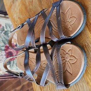 B.O.C. Brown Sandals sz 6 boho hippie